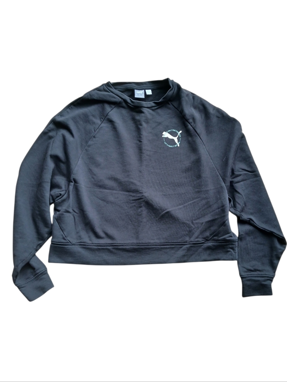 Puma Men’s Size XL Black Crewneck Sweatshirt with Small Chest Logo
